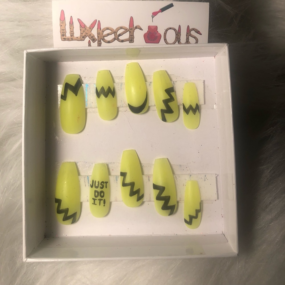 10 piece press on nails